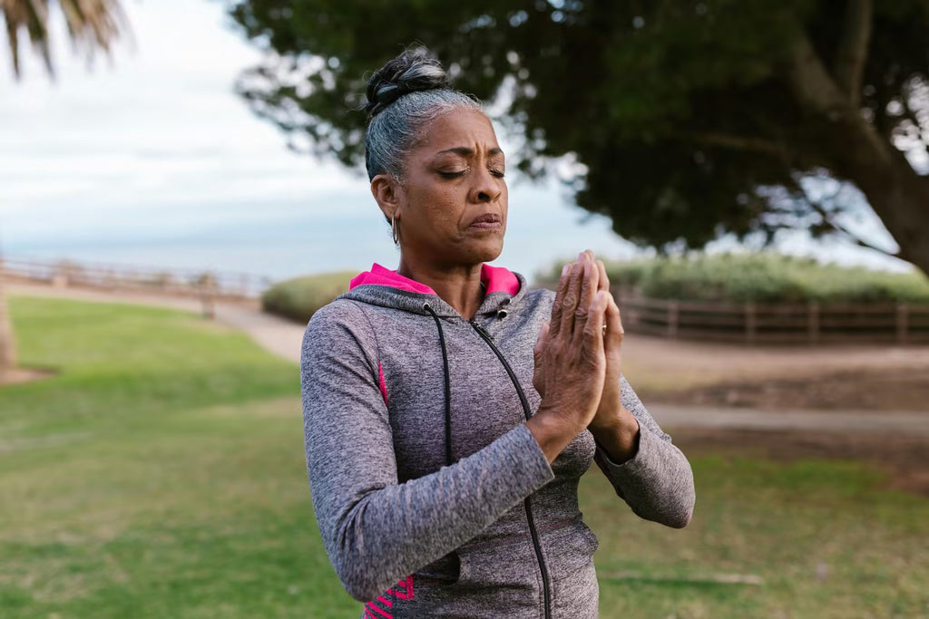 Yoga Pose_Anjali Mudra_Sportive Lives Praying Hands in Yoga