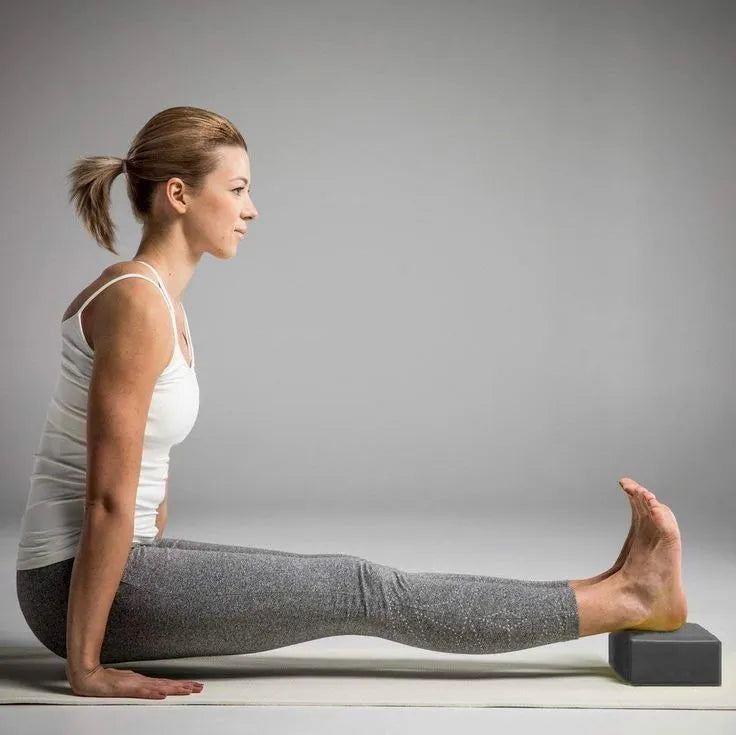 Work out with yoga blocks Sportive Lives Canada